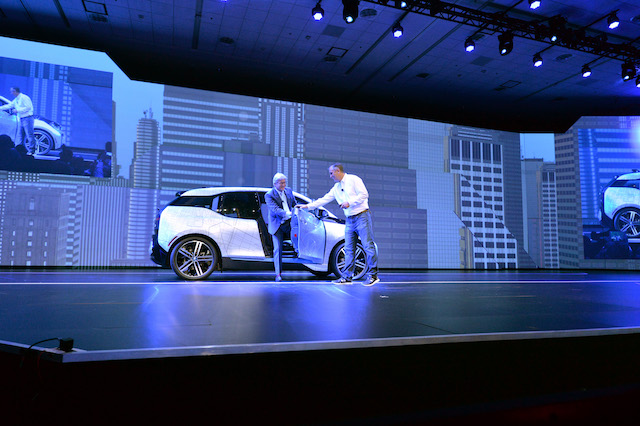 BMW無人駕駛項目負責人Elmar_Frickenstein介紹與英特爾展開無人駕駛的合作